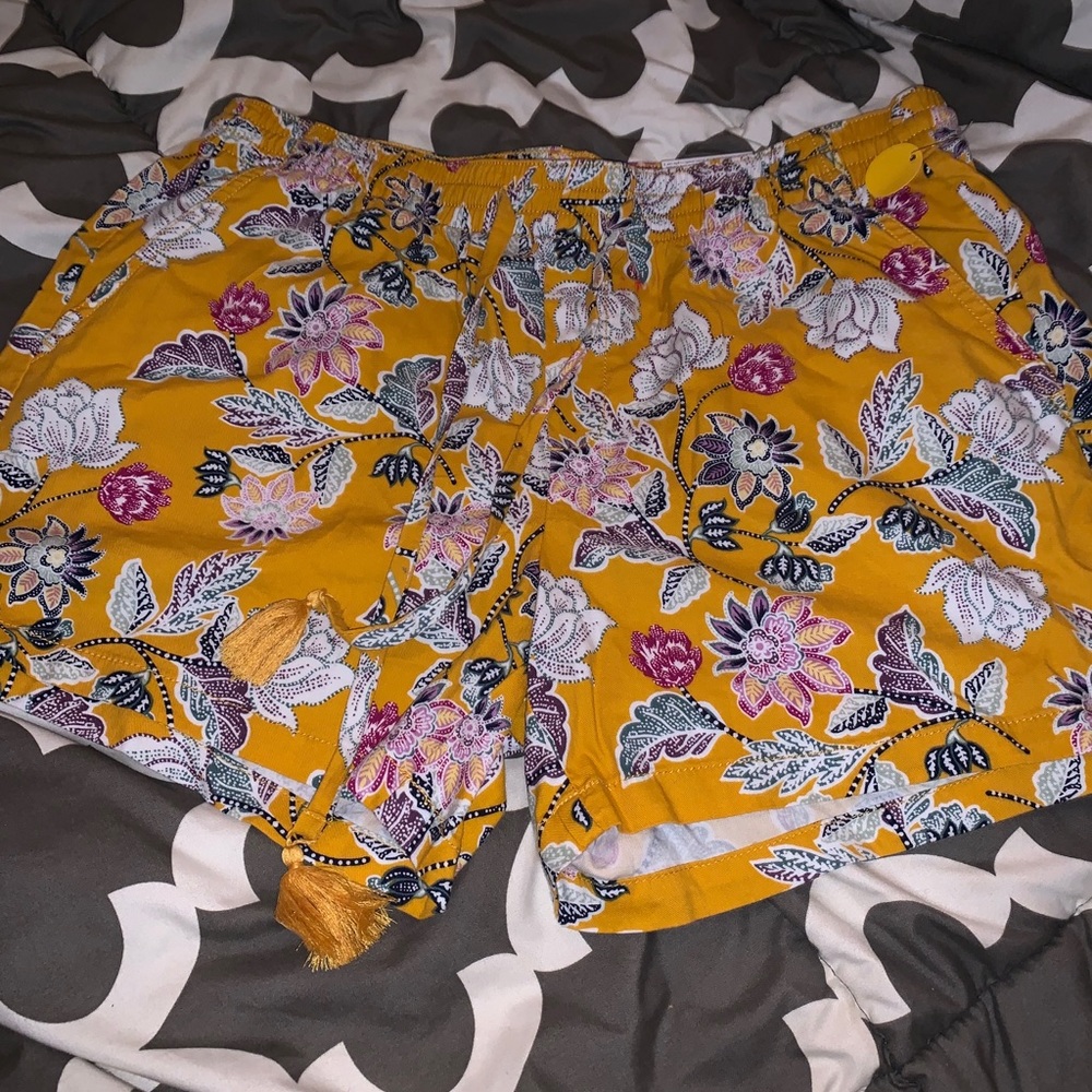 Ten boho shorts nwt